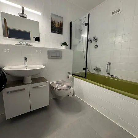 Familienauszeit Indoorpool Sauna Skilift Netflix 100 Mbit Inklusive Bettwaesche Handtuecher Reinigung *